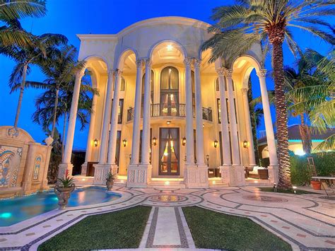 carrozzina versace|versace mansion history.